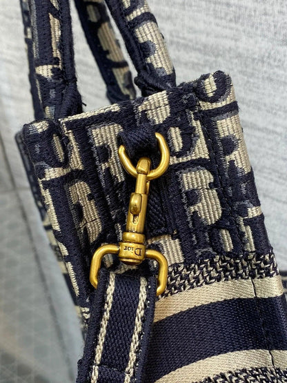 Lady C.D Phone Pouch
